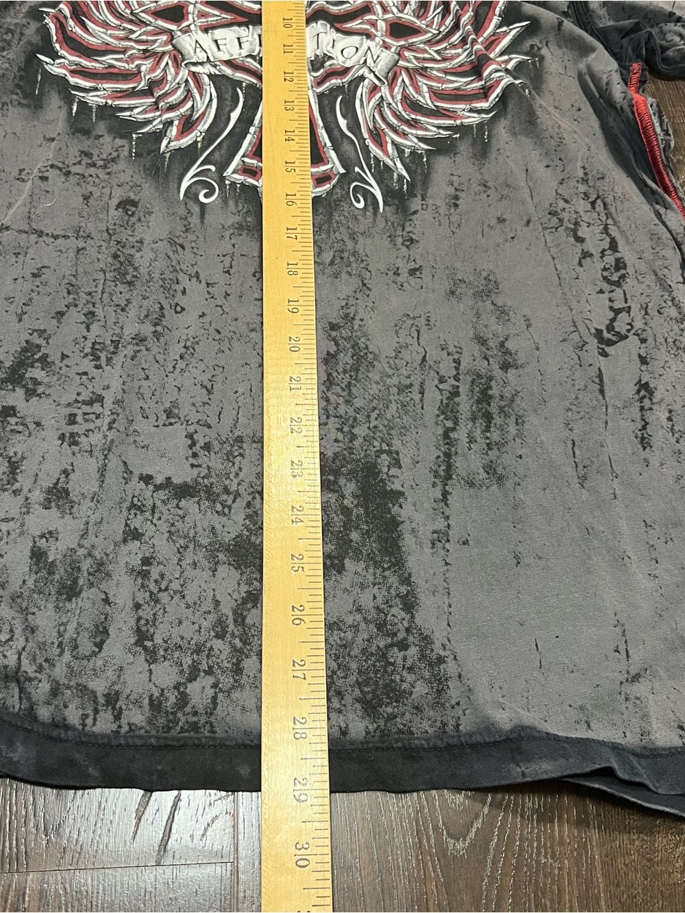 AFFLICTION LIVE FAST Distressed Velour T-Shirt Men Size XL Made in USA - Picture 5 of 6